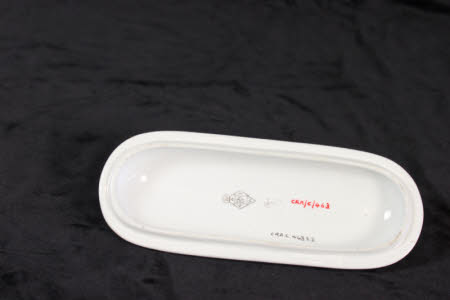 Toothbrush tray cover