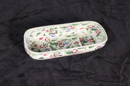 Toothbrush tray