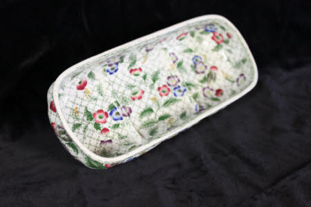 Toothbrush tray
