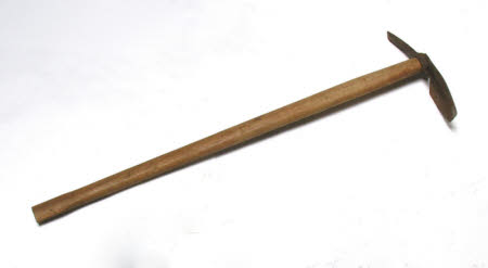 Digging hoe