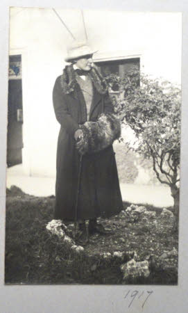 edith-teresa-hulton-later-lady-berwick-1890-1972-1917-610177-200