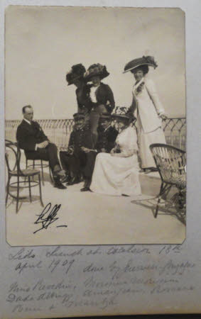 Lido lunch party, including Edith Teresa Hulton, later Lady Berwick (1890-1972) - April 18th 1909