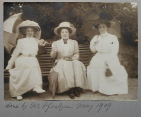 Edith Teresa Hulton, later Lady Berwick (1890-1972) with her sister Gioconda Mary Hulton ...
