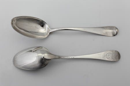 Sauce spoon