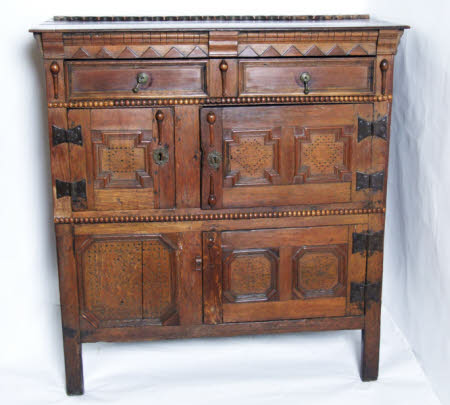 Oak aumbry