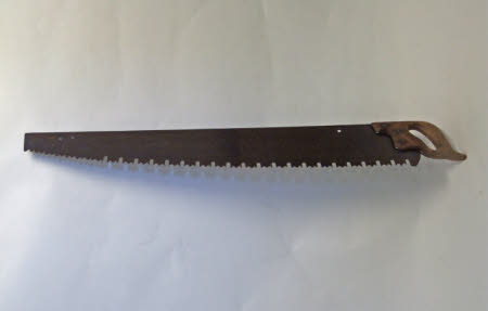 Log saw