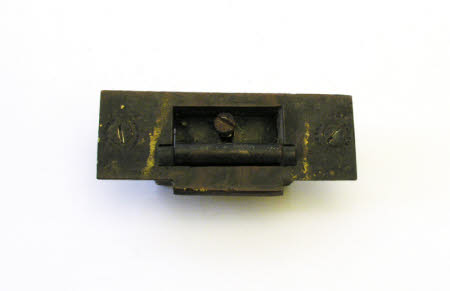 Door catch