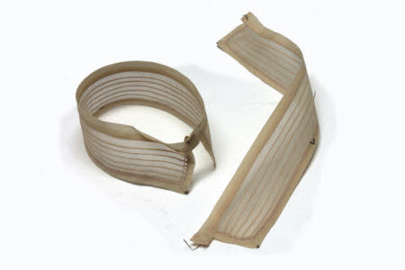 Maid's collar