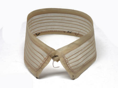 Maid's collar