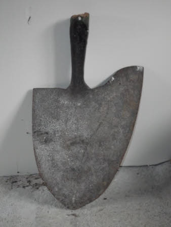 Turf lifter