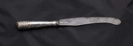 Knife