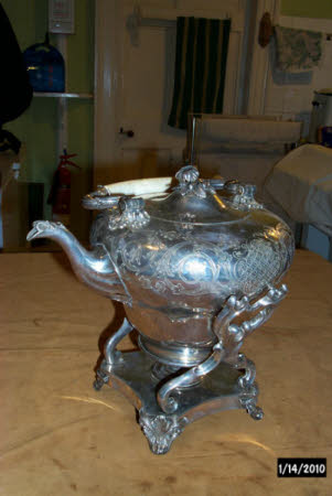 Tea kettle
