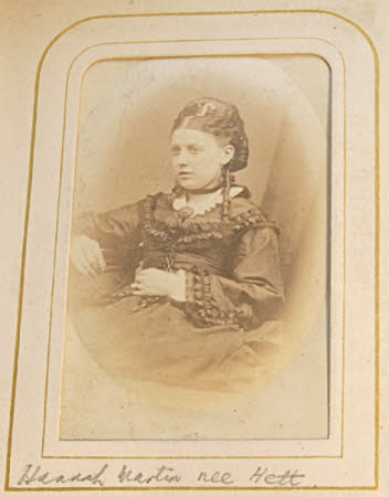 Hannah Hett, Mrs Martin
