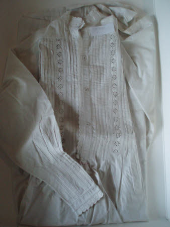 Woman's nightdress