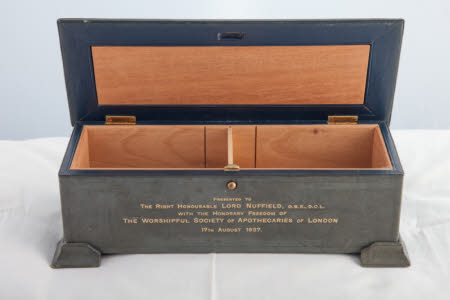 Scroll casket