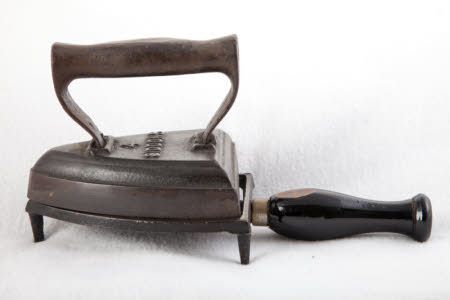 Clothes Iron