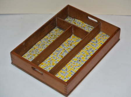 Cutlery tray
