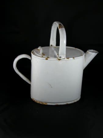 Hot water can