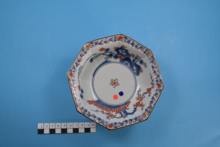 Octagonal dish