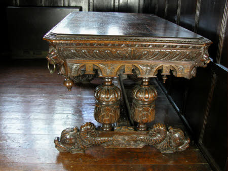 Library table