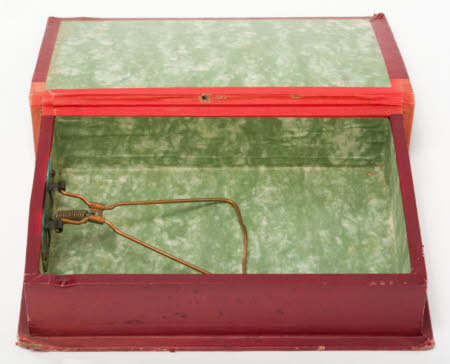 Storage box
