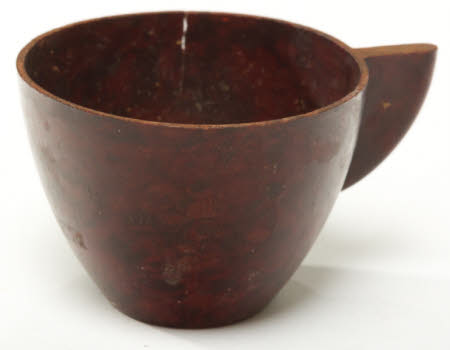 Toy cup
