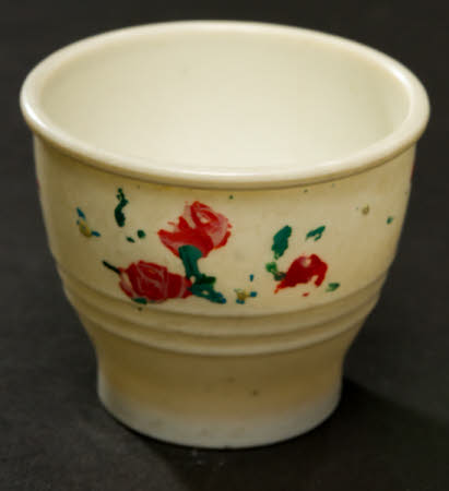 Toy cup