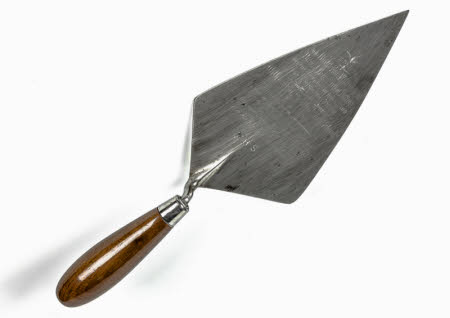 Presentation trowel