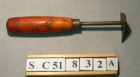 Paint scraper