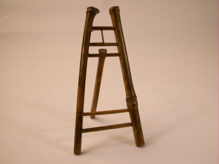 Doll's easel