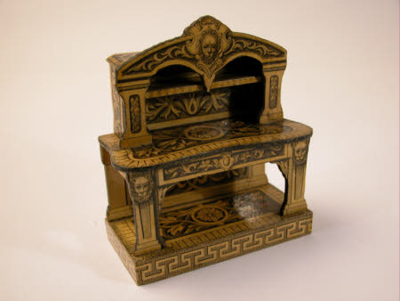 Doll's house dressing table