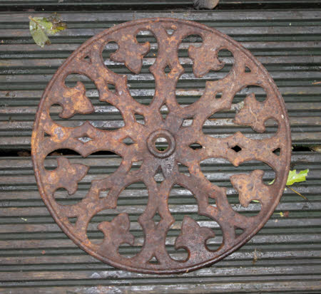 Metal ornament