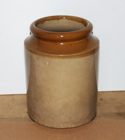 Jam pot