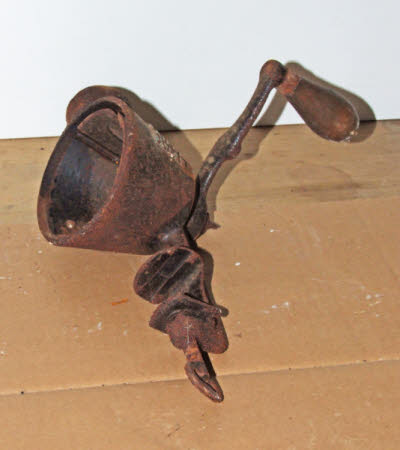 Bean slicer