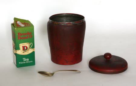 Biscuit jar