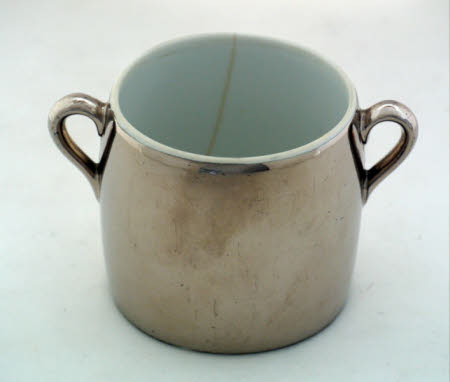 Sugar bowl