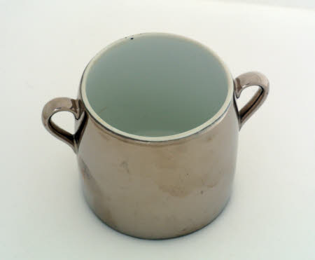 Sugar bowl