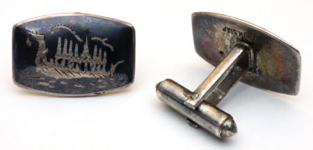 Cuff link