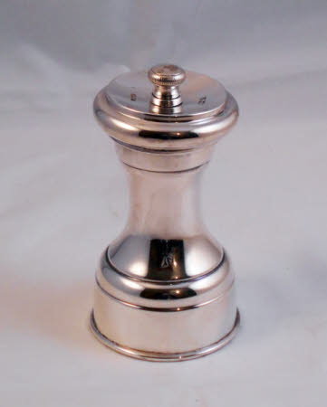 Pepper mill