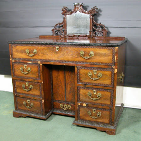 Secrétaire chest