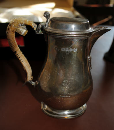 Shaving jug