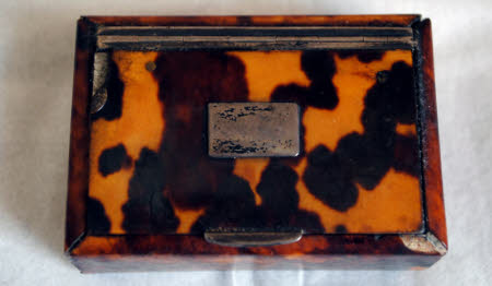 Snuffbox