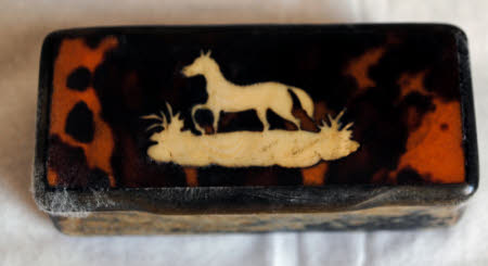Snuffbox
