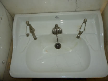 Tredegar House, 1552446, white ceramic sink, after treatment, 2015  © National Trust / Peter J. David 
