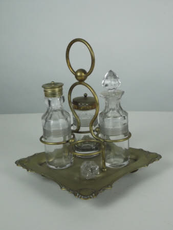 Cruet stand
