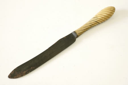 Bread knife