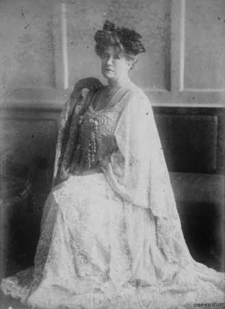 Dame Ellen Terry (1847-1928) as 'Ellaline' in 'The Amber Heart' by A. C. Calmour