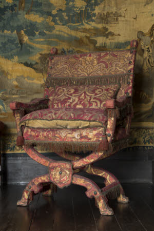 Knole chair 2025