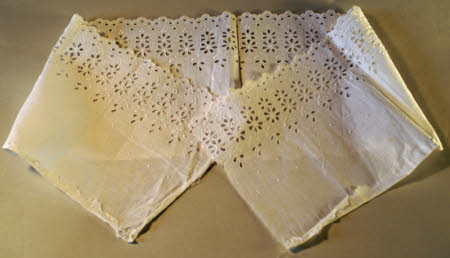 Broderie anglaise