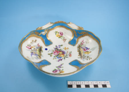 Shell dish